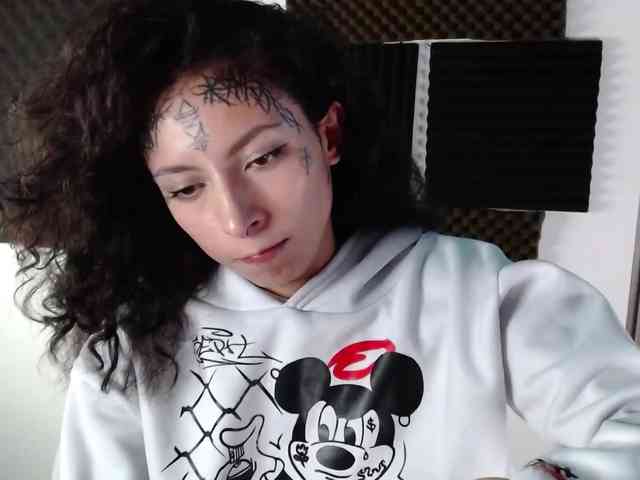 tamikaaoki's live room
