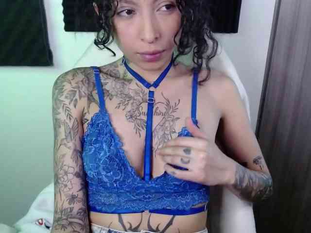 TamikaAoki webcam