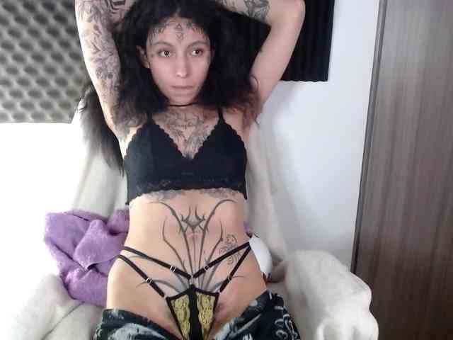 TamikaAoki webcam