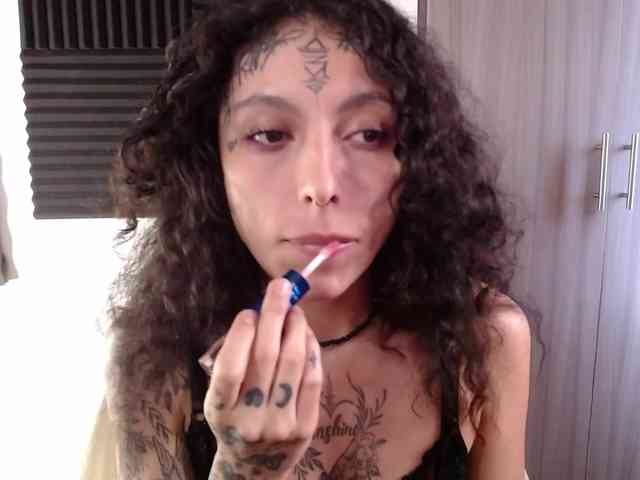 TamikaAoki webcam
