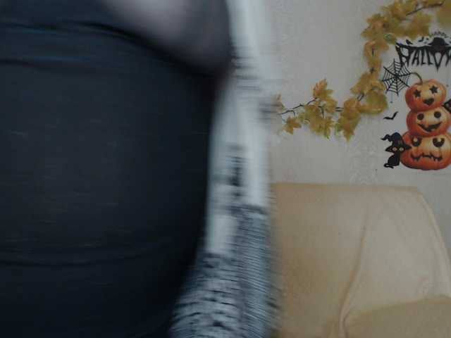 Milf4love live cam on BongaCams
