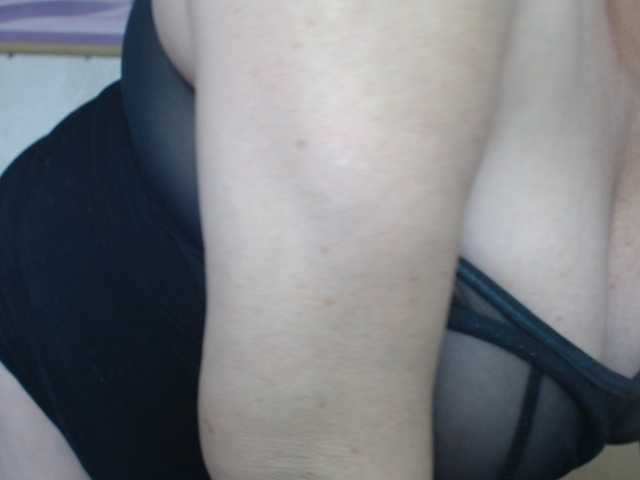 Milf4love live cam on BongaCams