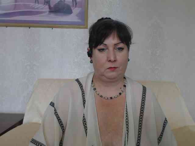 Milf4love live female cam on bongacams
