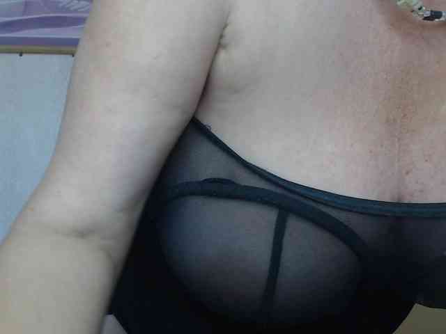Milf4love webcam