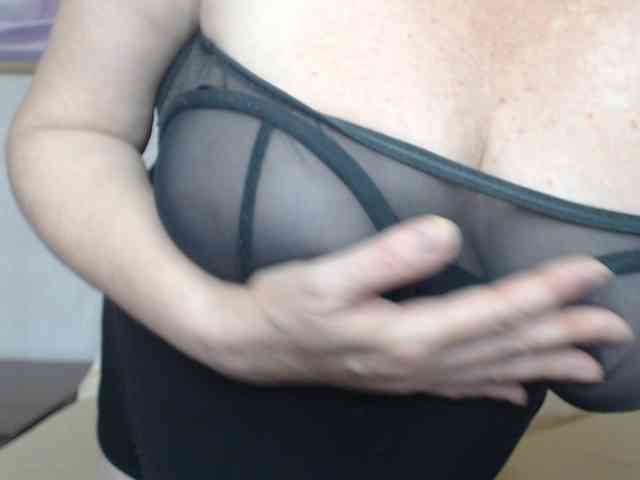 Milf4love webcam