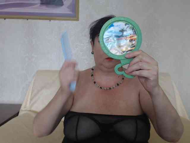 Milf4love webcam