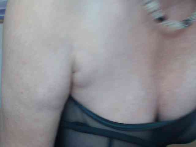 Milf4love webcam
