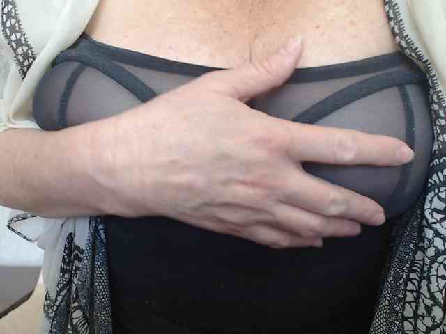 Milf4love webcam