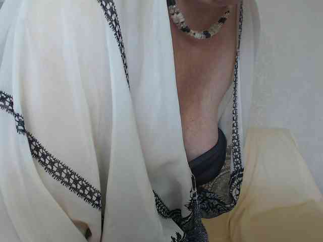 Milf4love webcam