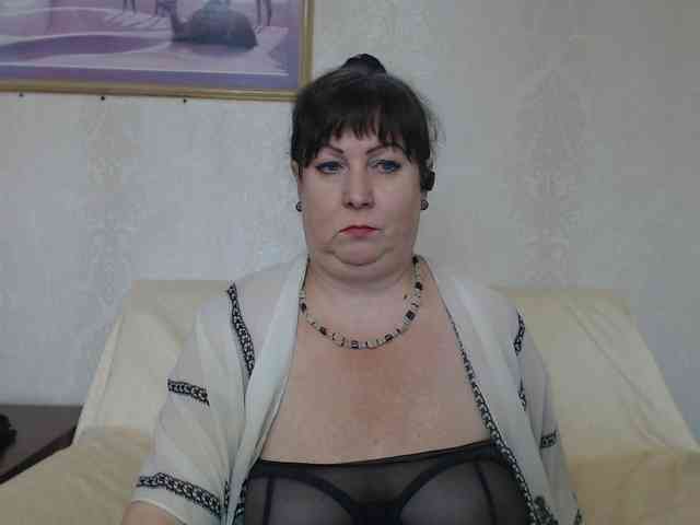 Milf4love live female cam on bongacams
