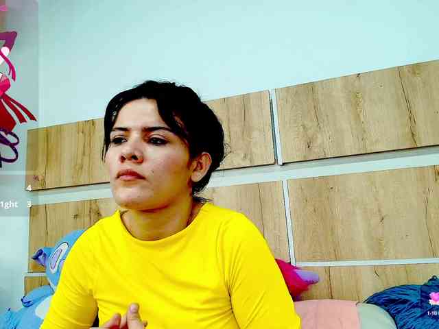 LiaKalifa webcam