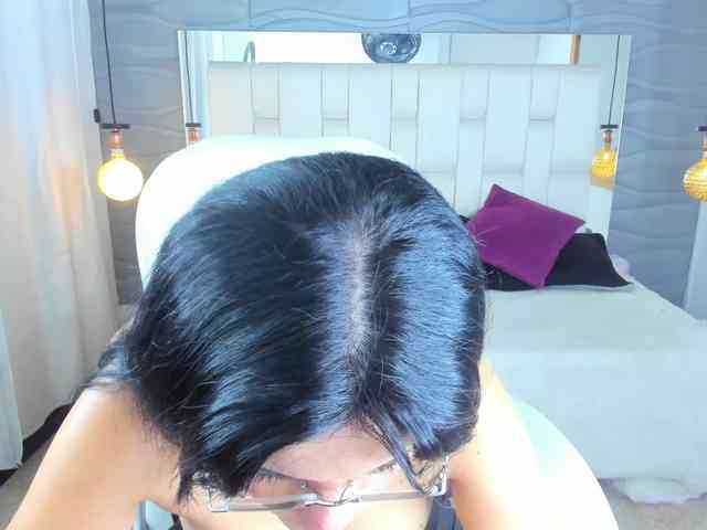 LiaKalifa webcam