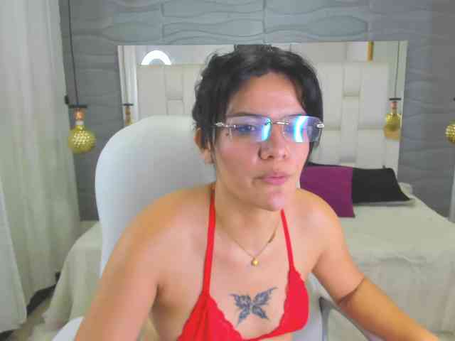 LiaKalifa webcam