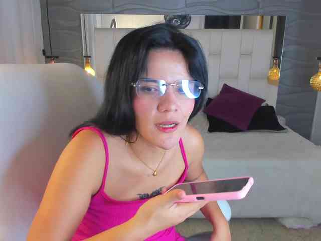 LiaKalifa webcam