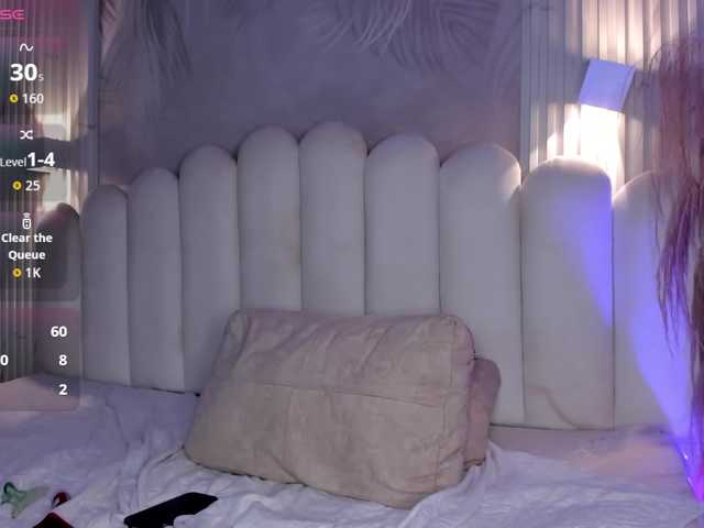 Sweet--lily live cam on BongaCams