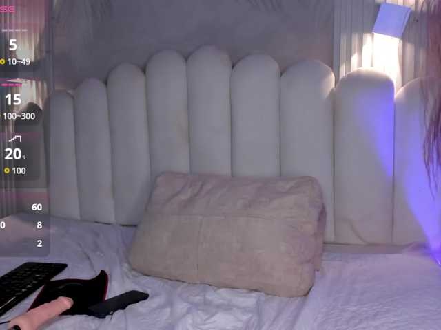 Sweet--lily live cam on BongaCams