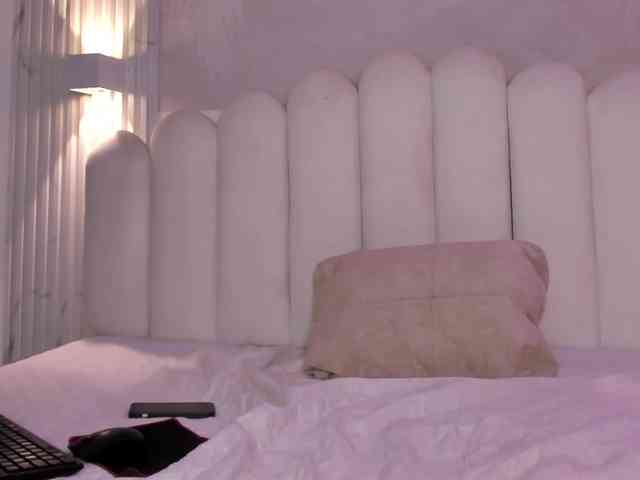 Sweet--lily webcam