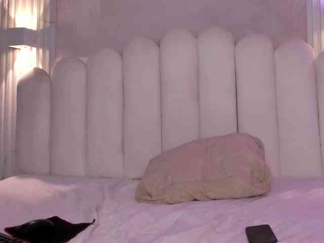 Sweet--lily webcam