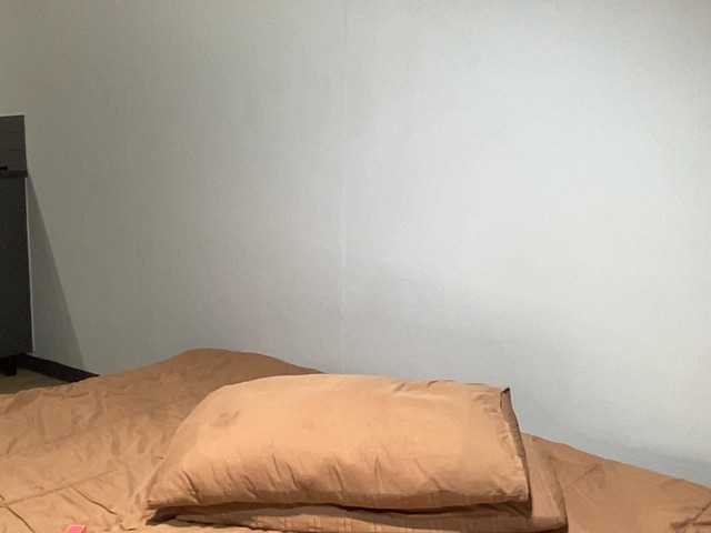 Angeliio-1 live cam on BongaCams