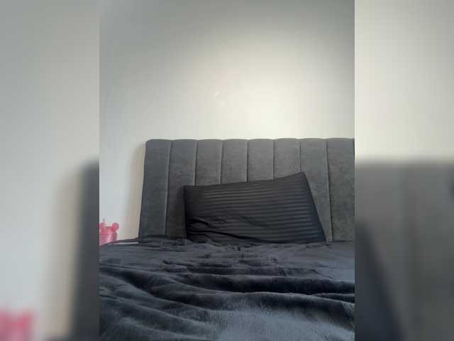 Angeliio-1 live cam on BongaCams