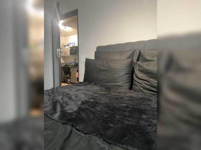 Angeliio-1 live cam on BongaCams