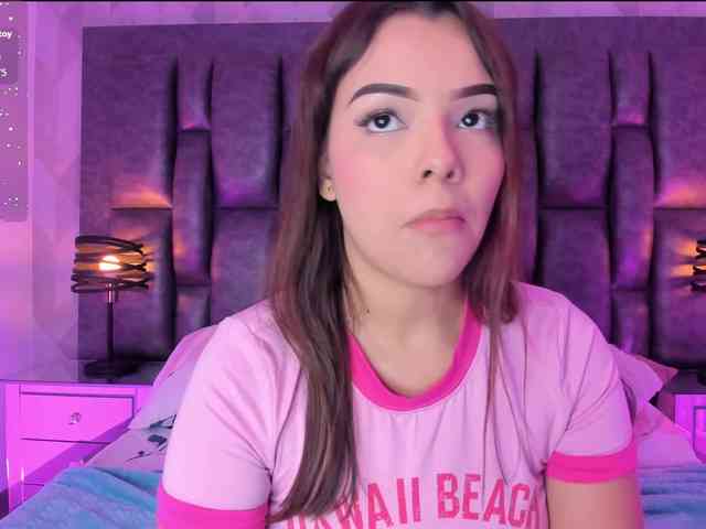 AlysonHill webcam