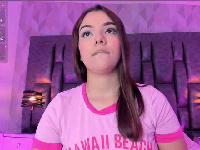 AlysonHill webcam