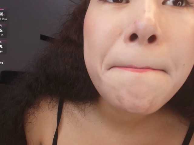 hangohoo, live now on BongaCams