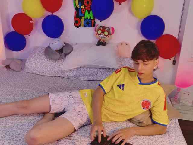 Joseph-blaze Sex Cam Show