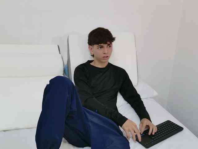 Joseph-blaze Sex Cam Show