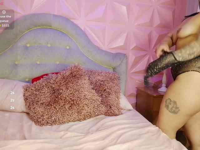 kiaramoon1's live room