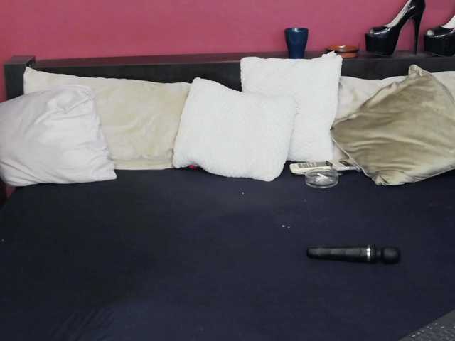 AnyaVolkov live cam