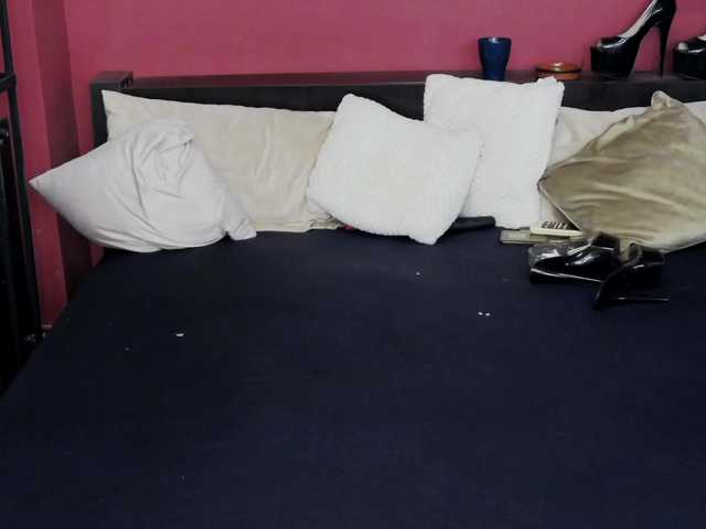 AnyaVolkov live cam