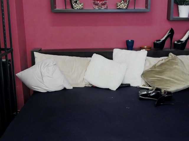 AnyaVolkov live cam