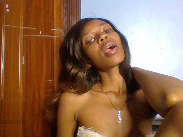 Spiced-sweetness live webcam show