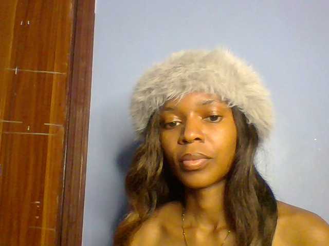 Spiced-sweetness live webcam show