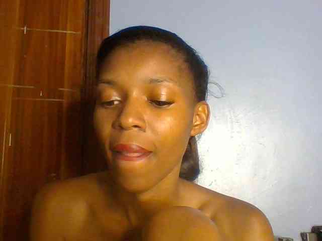 Model: Spiced-sweetness