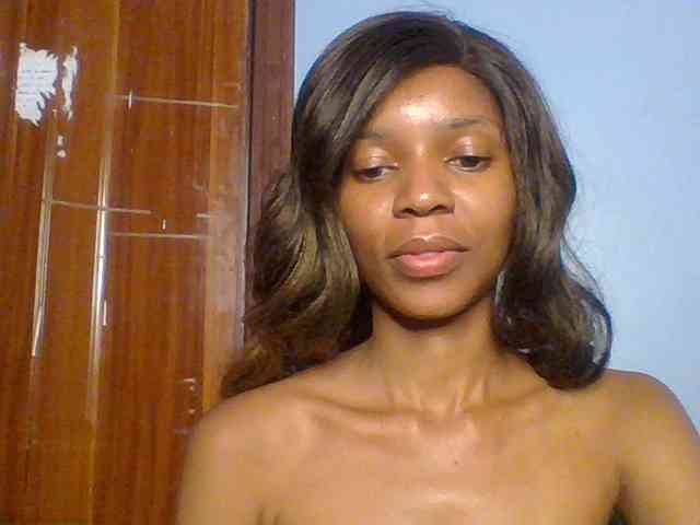 Model: Spiced-sweetness