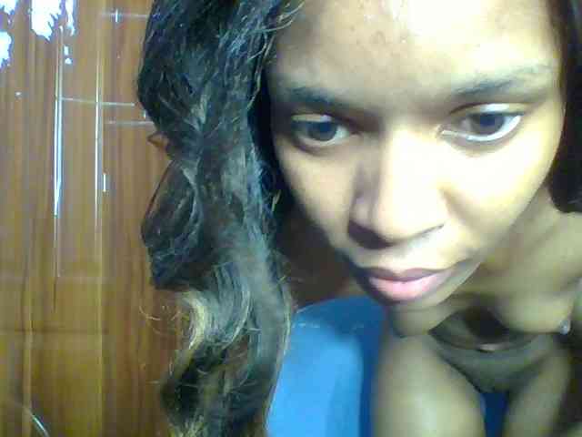 Model: Spiced-sweetness