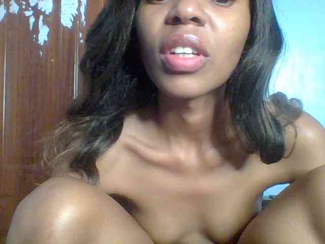 Model: Spiced-sweetness
