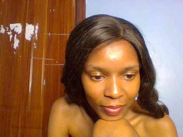Model: Spiced-sweetness