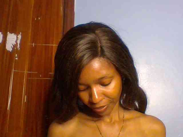 Model: Spiced-sweetness