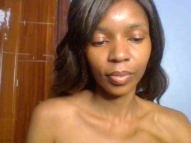 Model: Spiced-sweetness