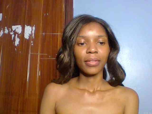 Model: Spiced-sweetness
