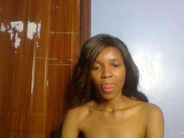 Model: Spiced-sweetness