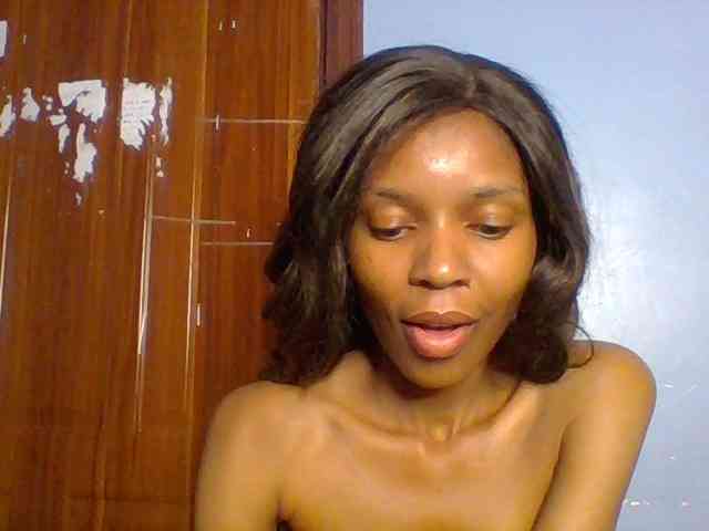 Model: Spiced-sweetness
