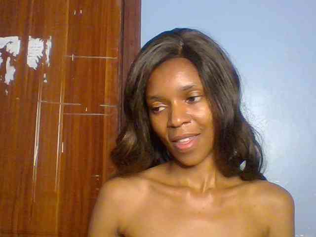 Model: Spiced-sweetness