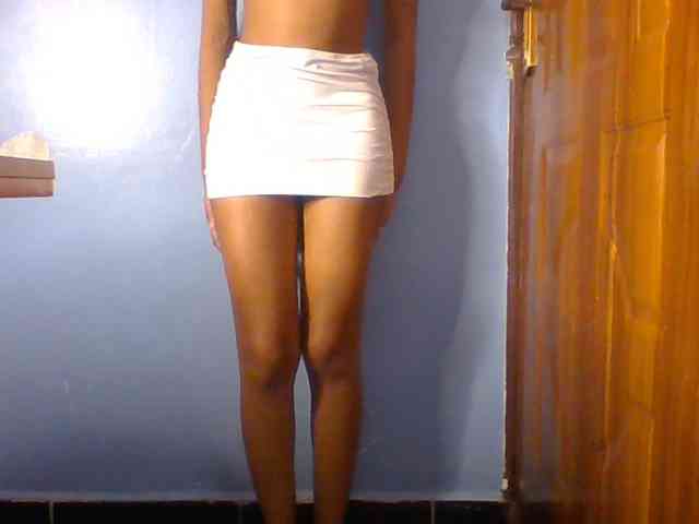 Model: Spiced-sweetness
