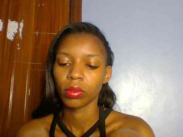 Model: Spiced-sweetness