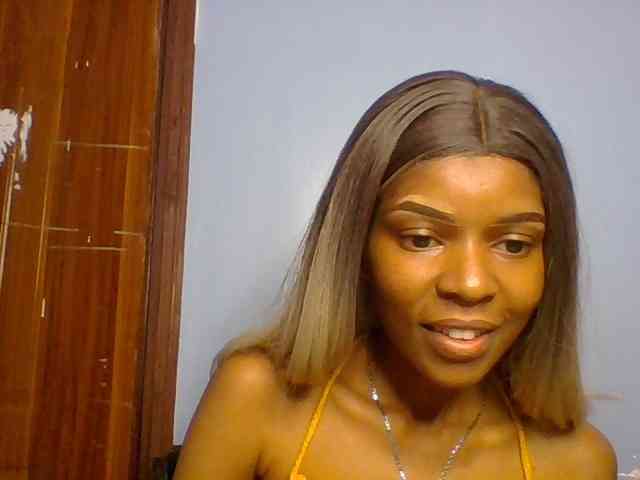 Model: Spiced-sweetness
